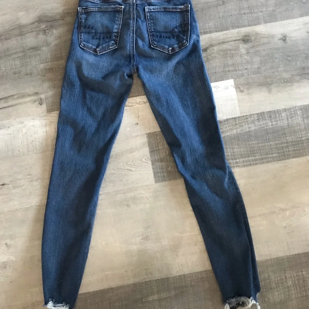 American Eagle Distressed Hi-Rise Jegging Crop